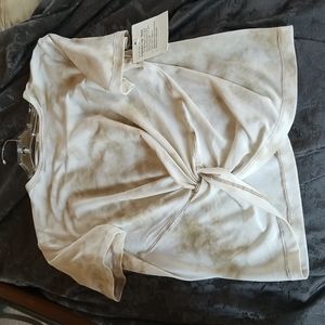 NWT Lululemon Crescent Tee Wash Top size 6